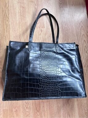 BEIS The Tote Bag in Black Croc Vegan